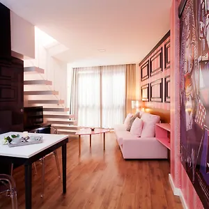 picasso-suites-malaga.1costadelsol.com/